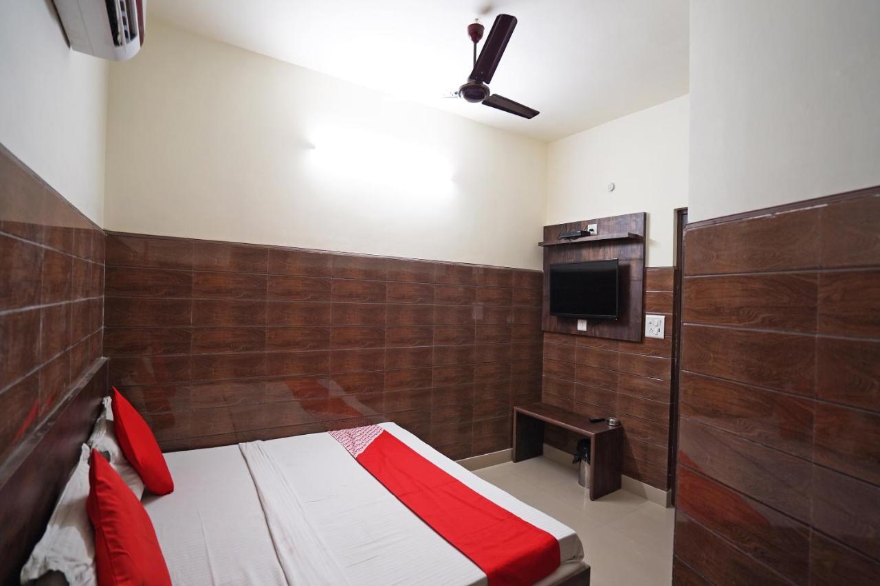 Hotel O Shri Sai Guest House Delhi  Exterior photo