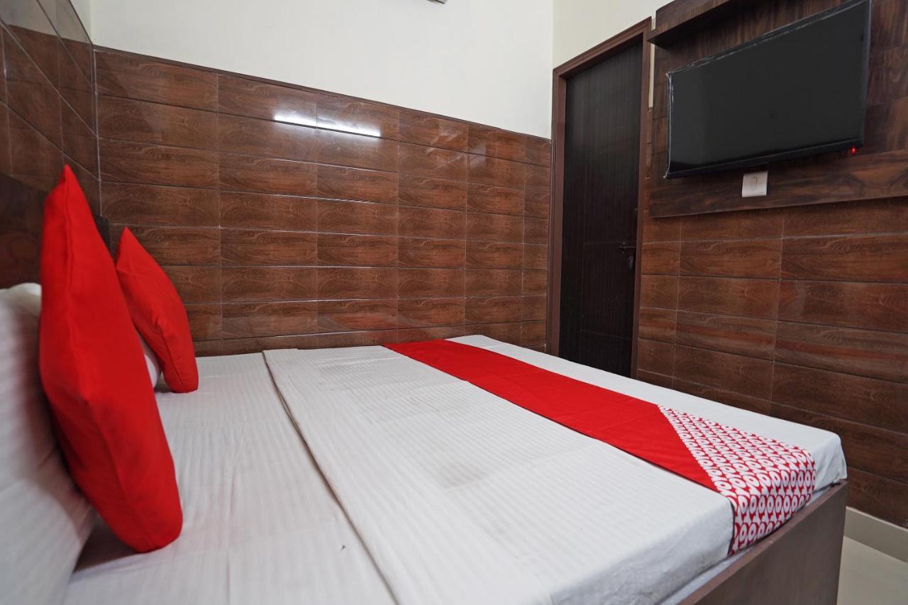 Hotel O Shri Sai Guest House Delhi  Exterior photo