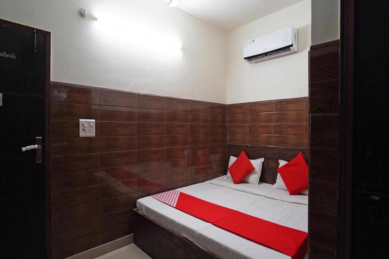 Hotel O Shri Sai Guest House Delhi  Exterior photo